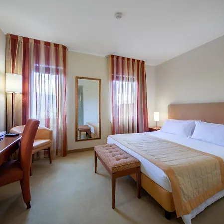 Park Olimpia מלון 4*